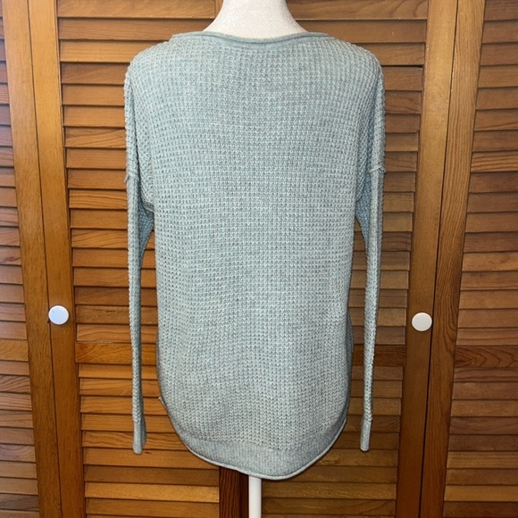 Hollister Sweater Size Small - Picture 7 of 9